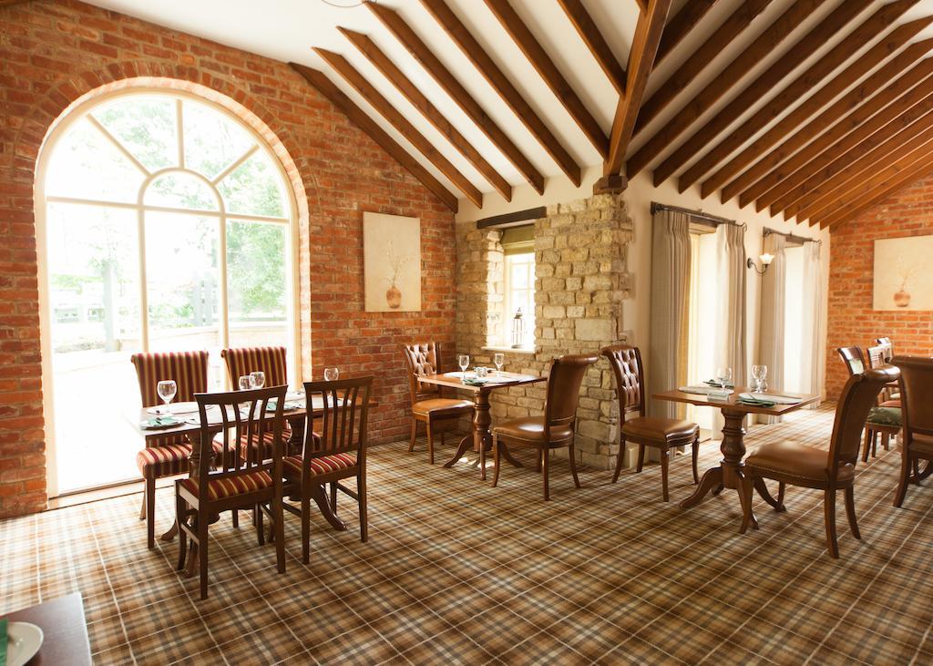 The Woodhouse Arms Otel Grantham Dış mekan fotoğraf